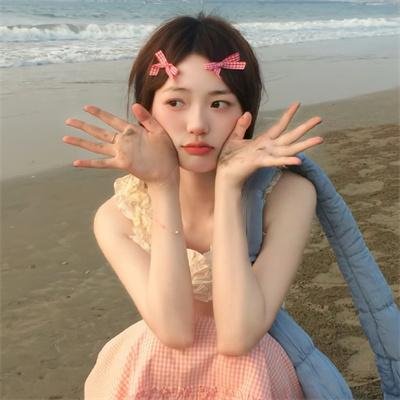 黄阿丽：小眼镜蛇